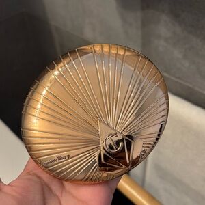 Charlotte Tillbury Airbrush Flawless Finish in Deep